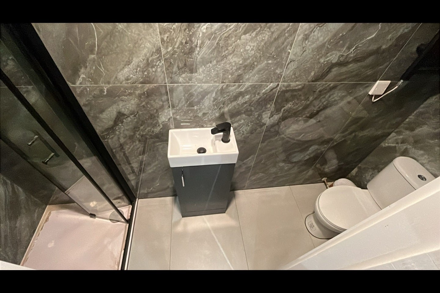 Flat Ashburnham Road in Greater London