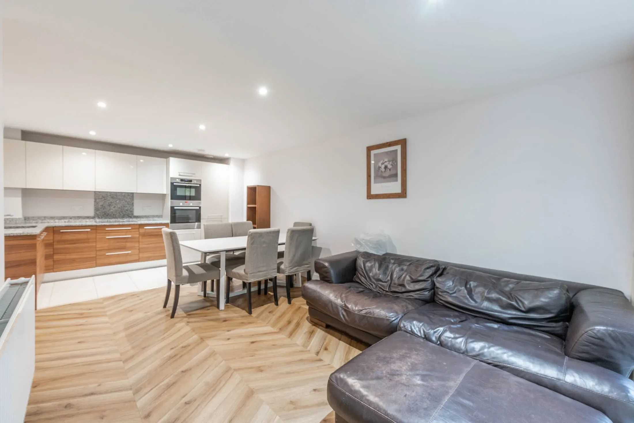 Flat Howard Road in Greater London