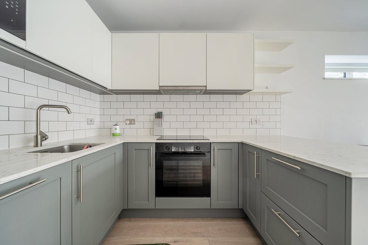 Flat Uxbridge Road in Greater London