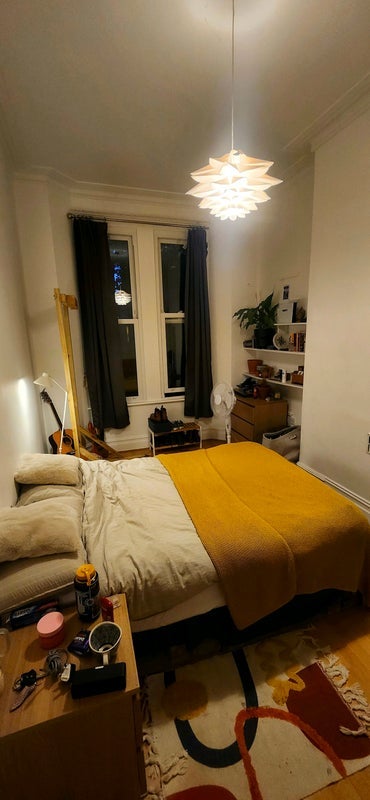 Room Coldharbour Road in Bristol