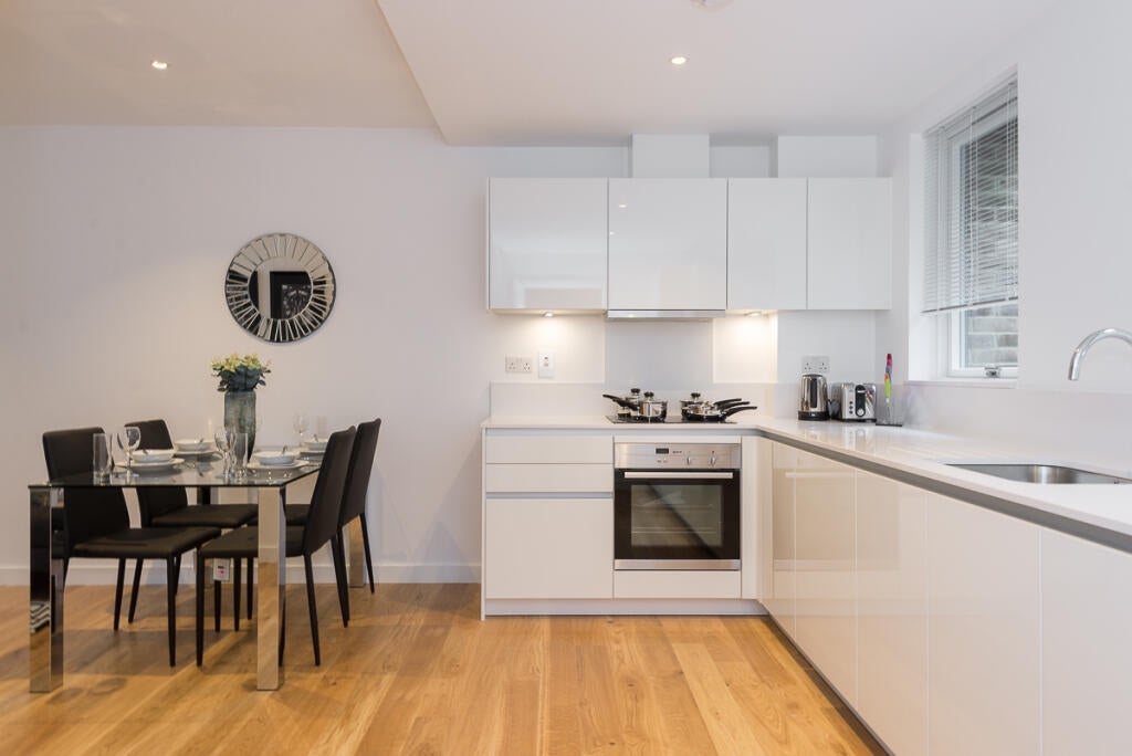 Flat Heritage Walk in Greater London