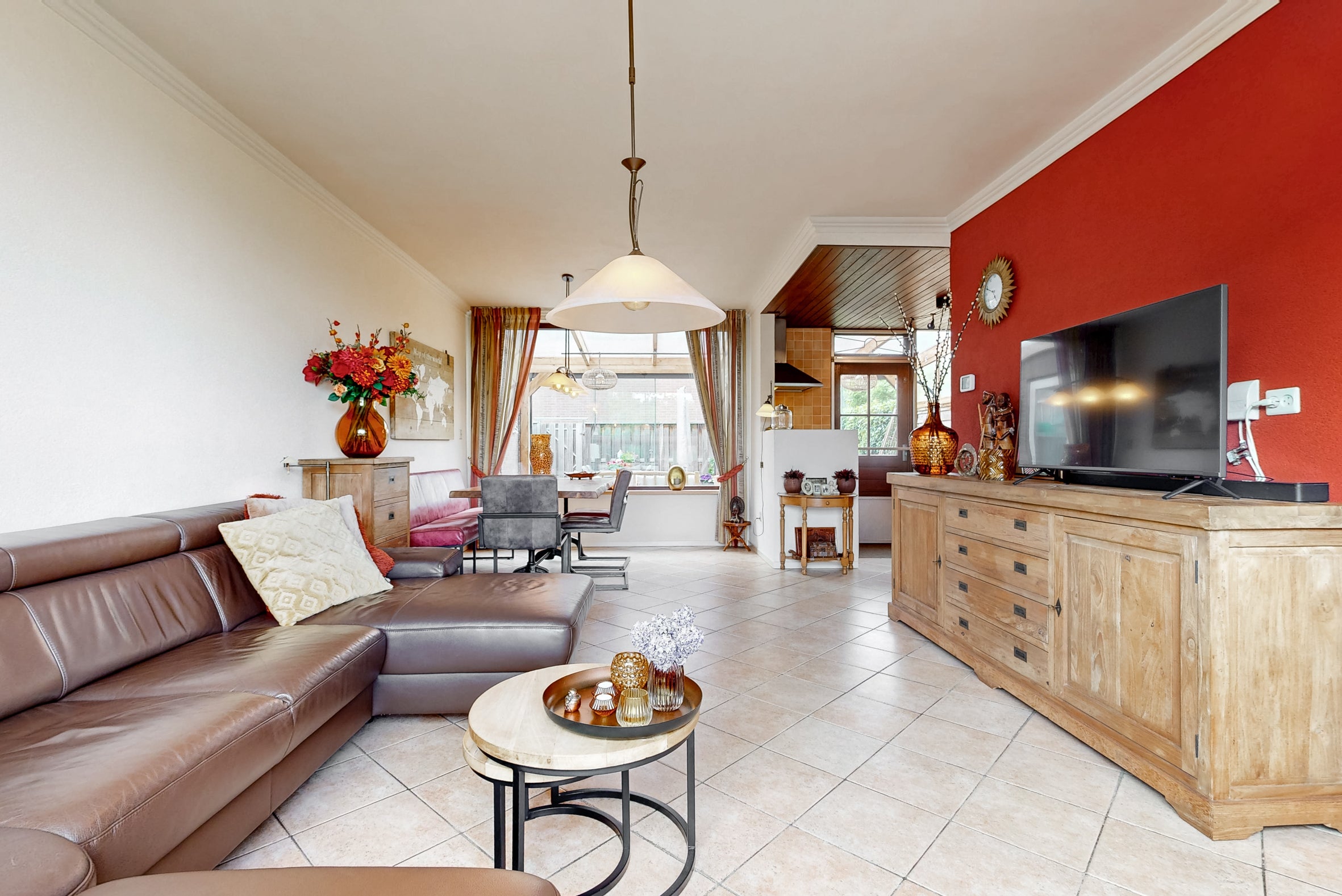 Hoekwoning te koop: Lisweg 355, Oostzaan