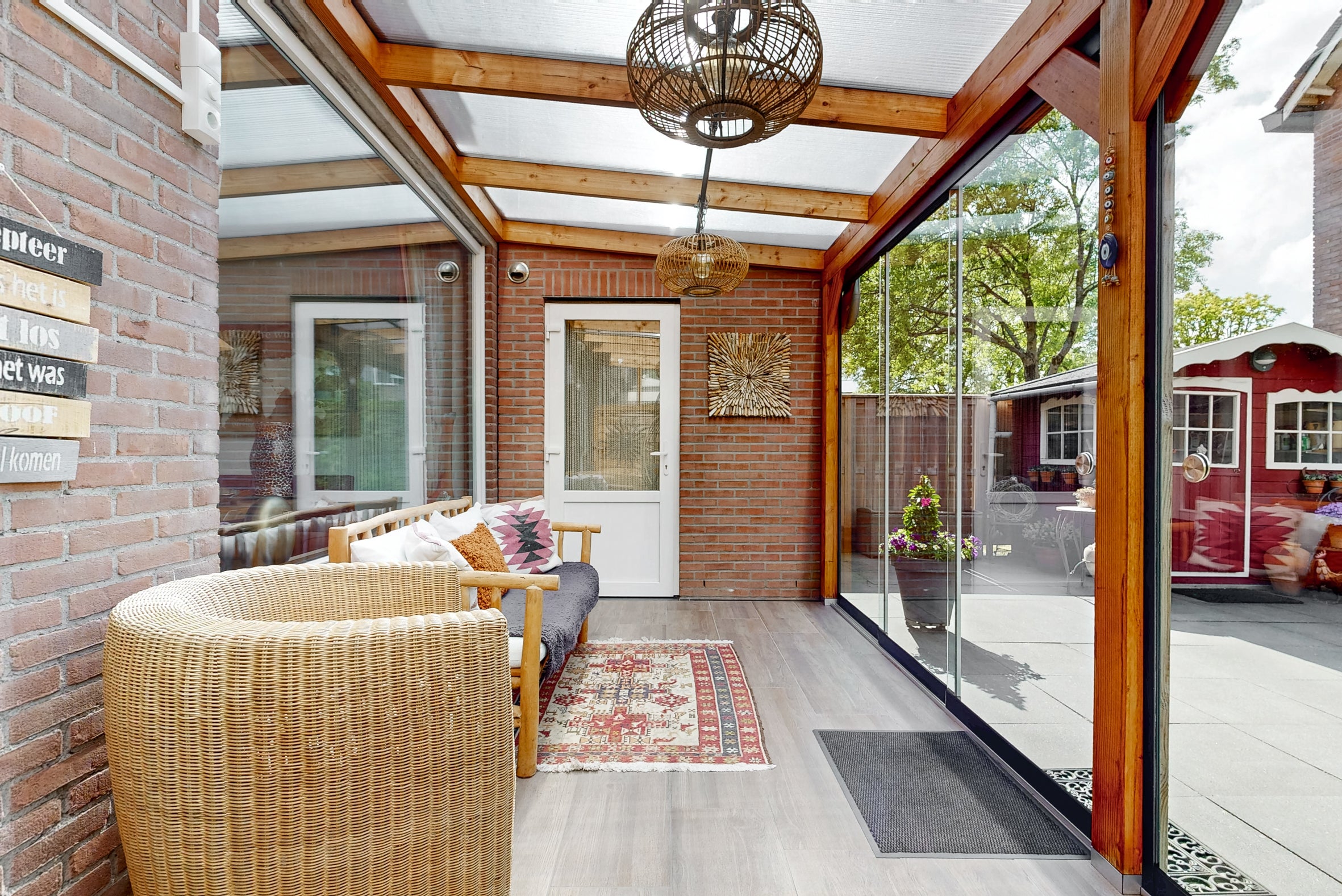 Hoekwoning te koop: Lisweg 355, Oostzaan