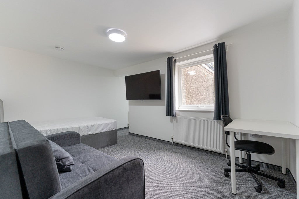 Room Alton Road in Birmingham