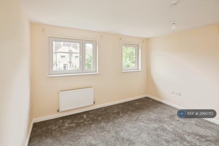House Renshaw Close in Greater London