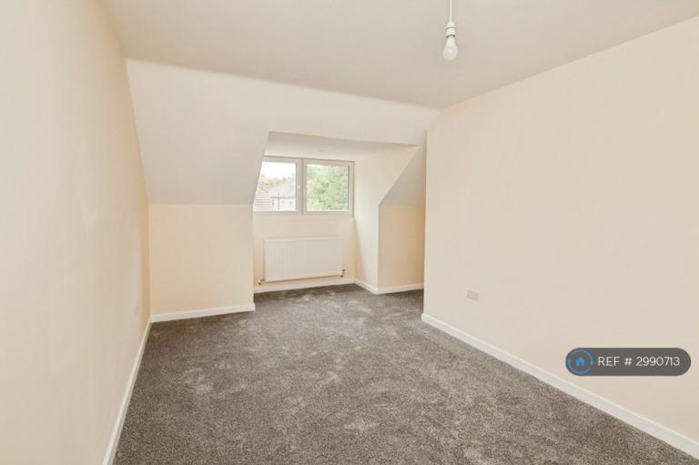 House Renshaw Close in Greater London
