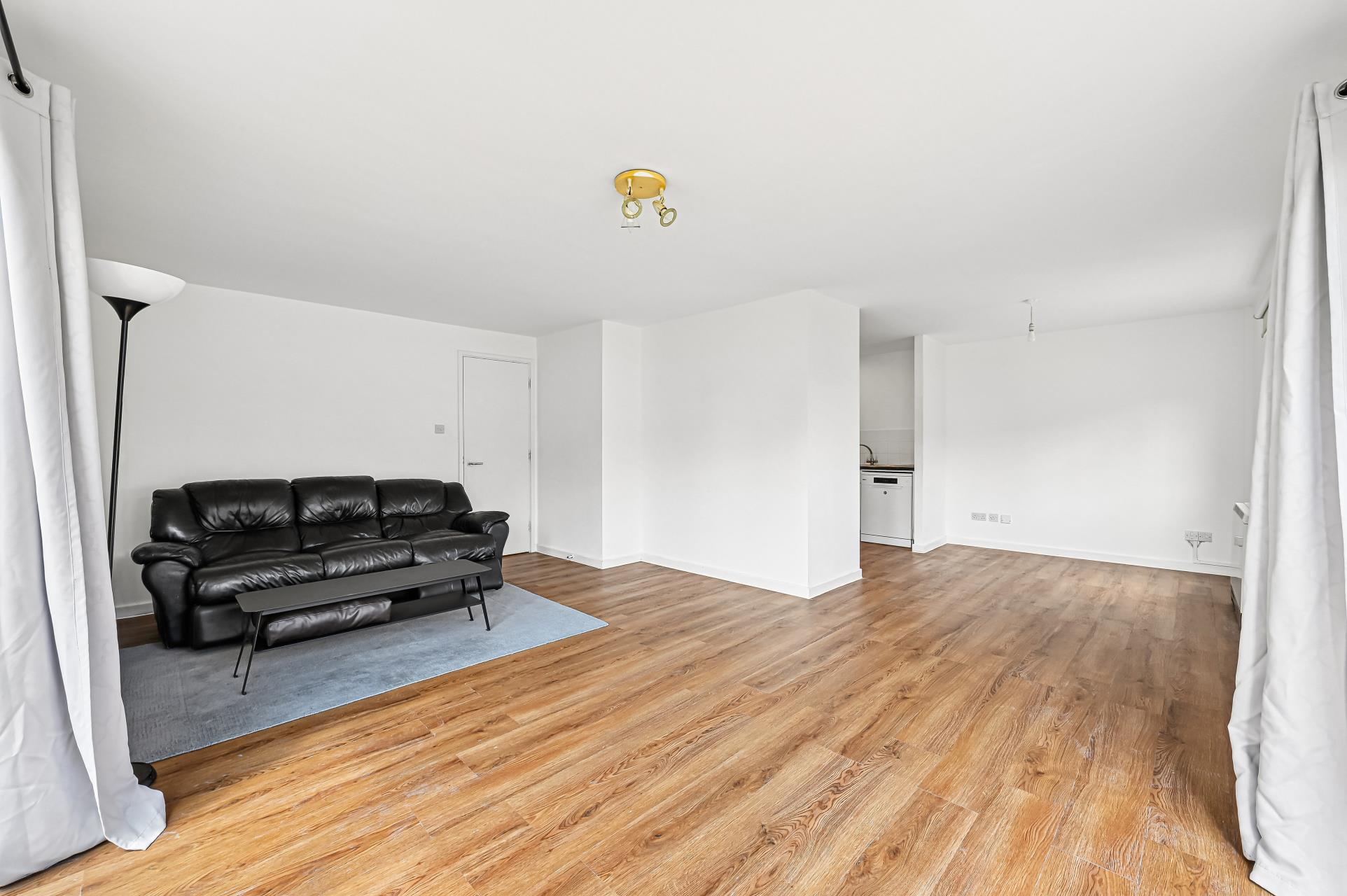 Flat Premiere Place in Greater London