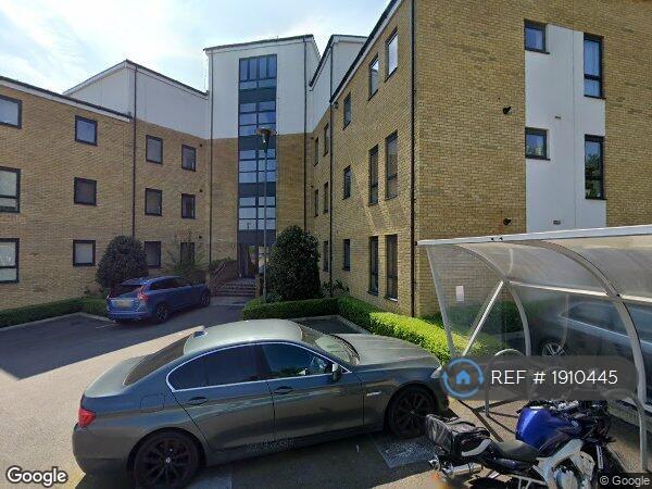Flat Waterstone Way in Dartford