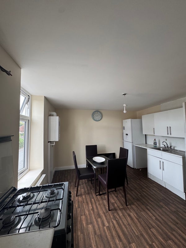 Room Cornwall Street in Chadderton