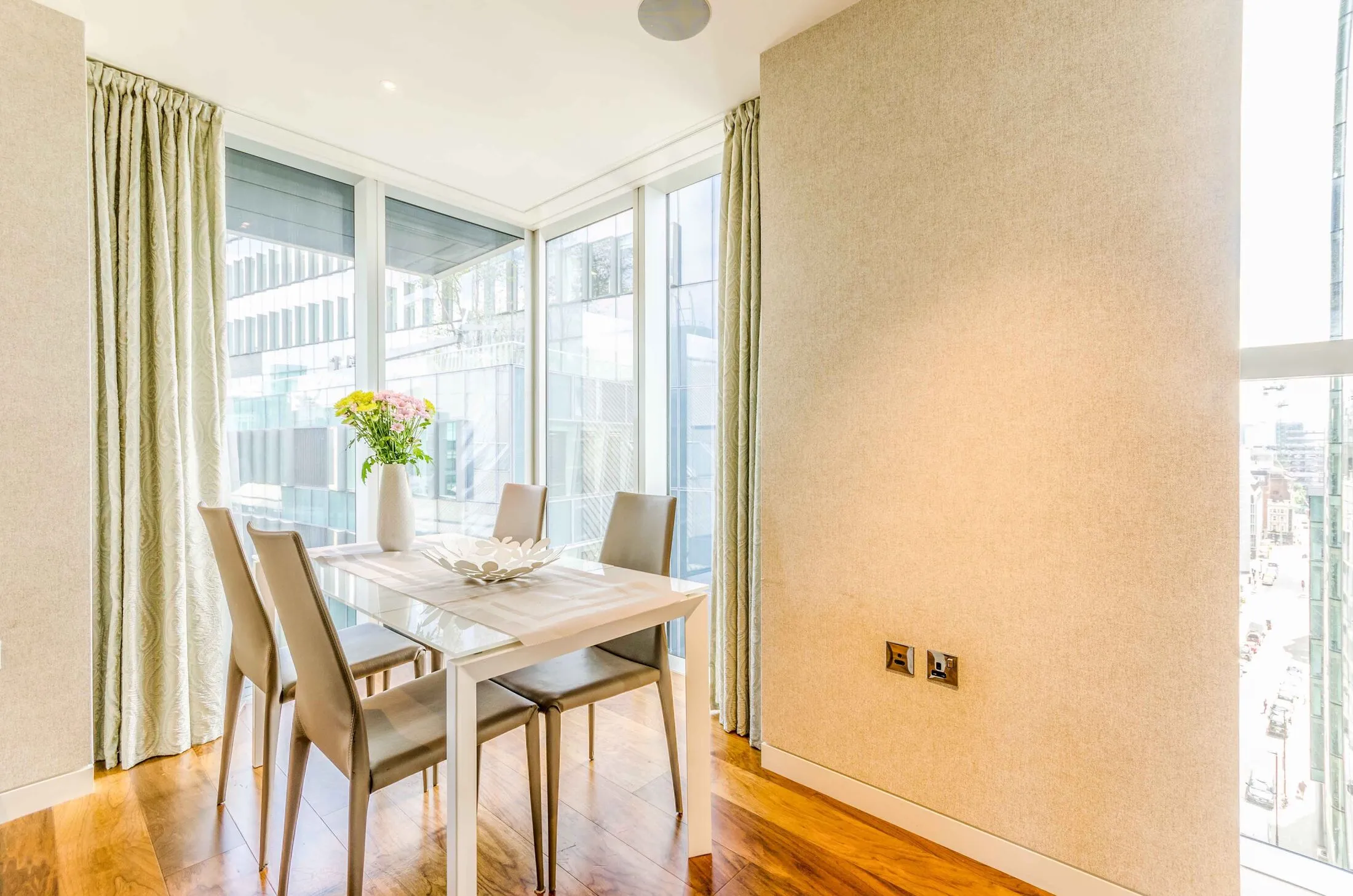 Flat Silk Street in City of London