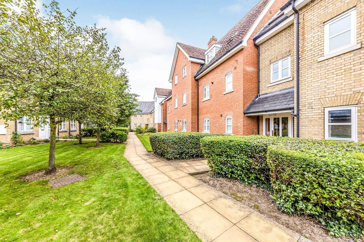 Flat Priory Street in East Hertfordshire