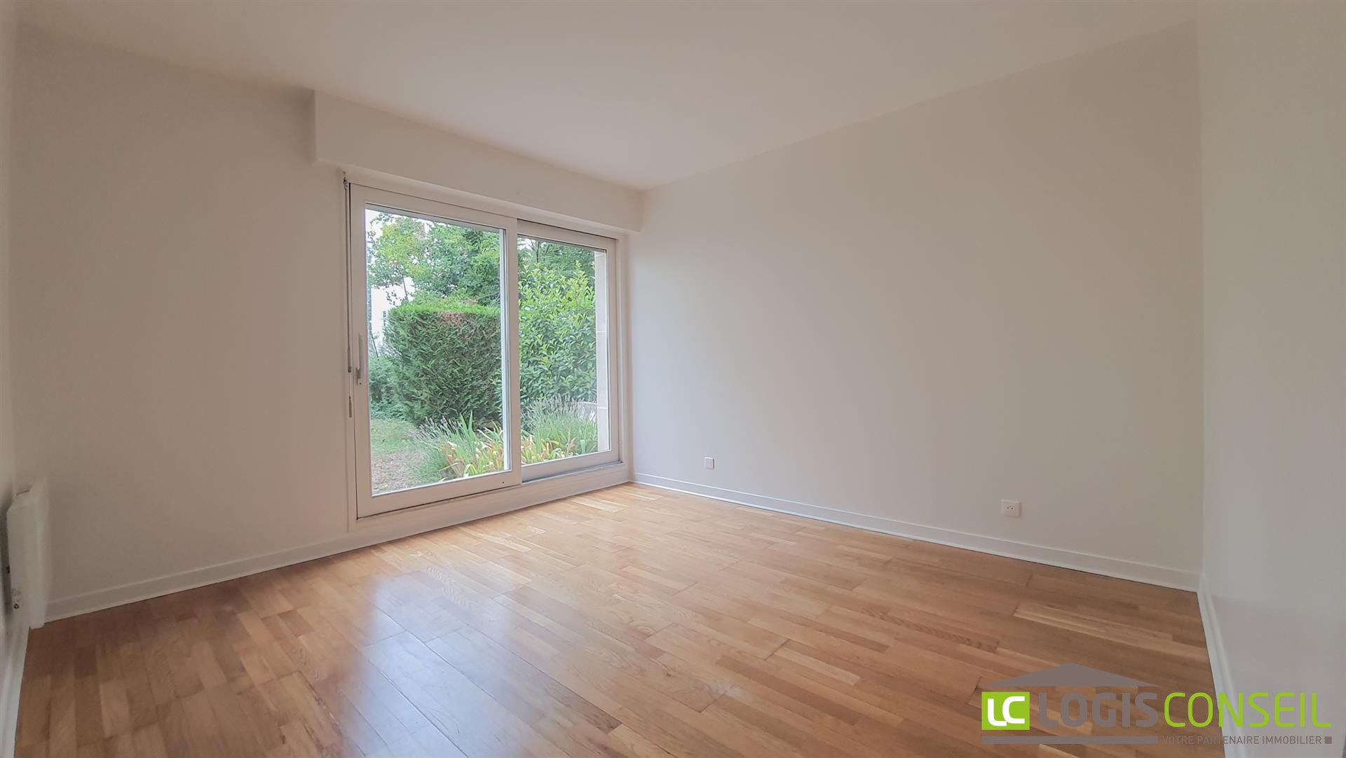 Appartement Rue de Dîneur à Bourg-la-Reine
