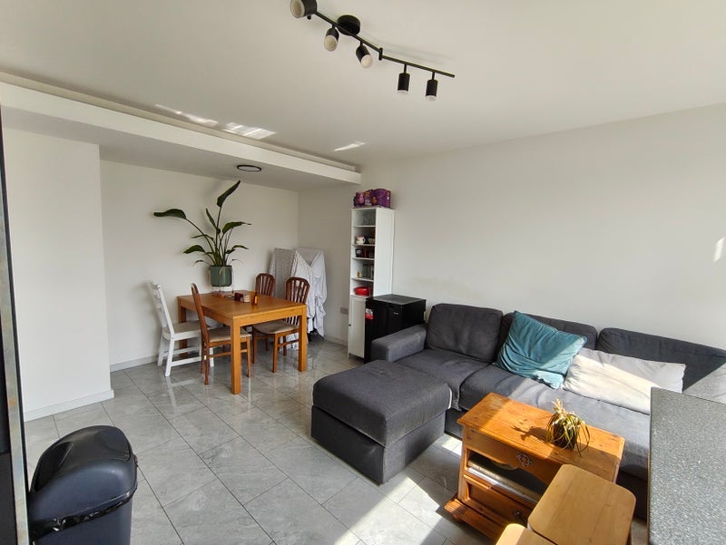 Room Mina Road in Greater London