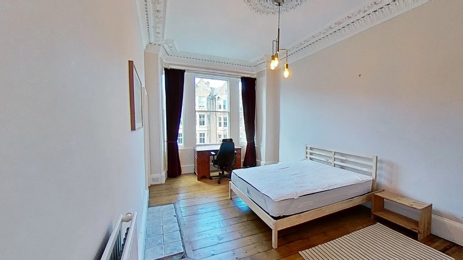 Flat Marchmont Crescent in City of Edinburgh