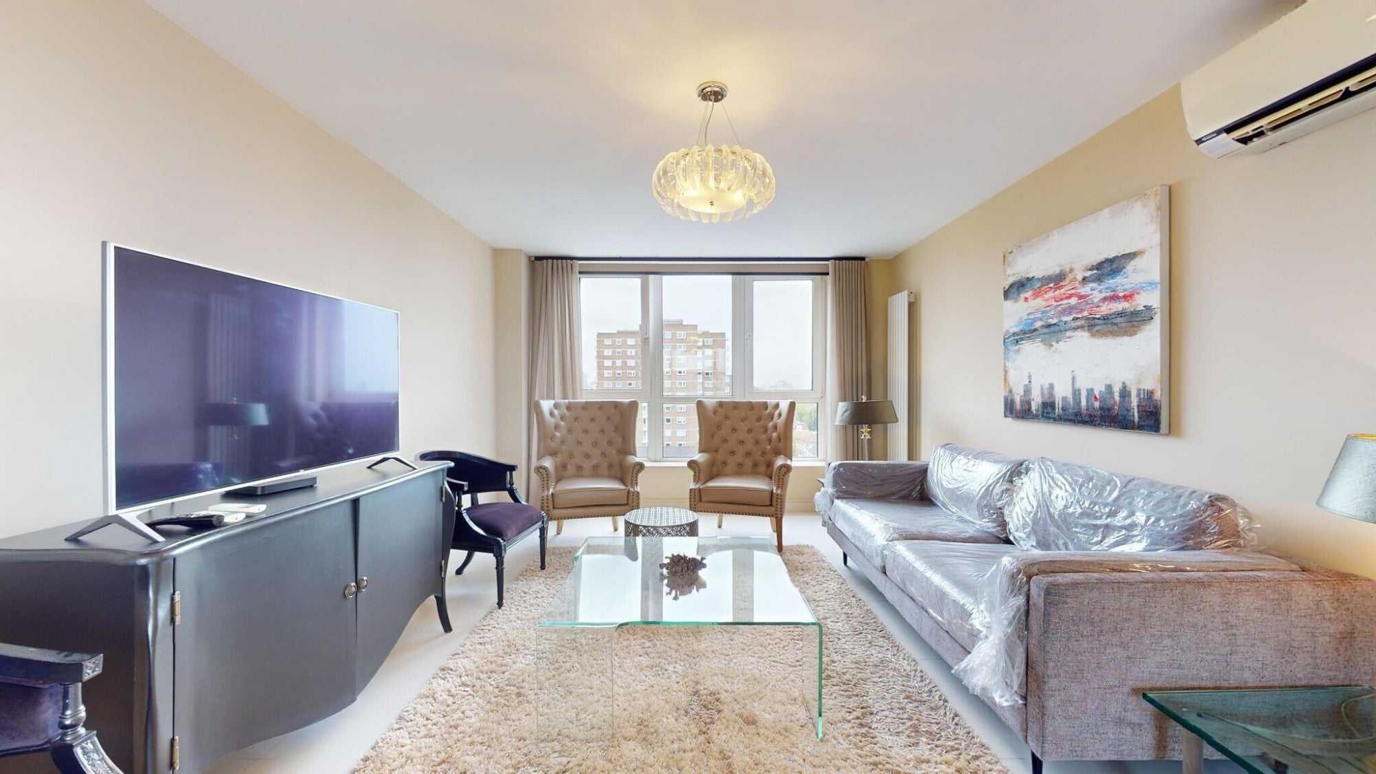 Flat Finchley Road in Greater London