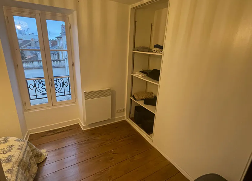 Room Place Aristide Briand in Poitiers