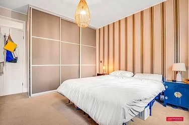 Flat Allsop Place in City of Westminster