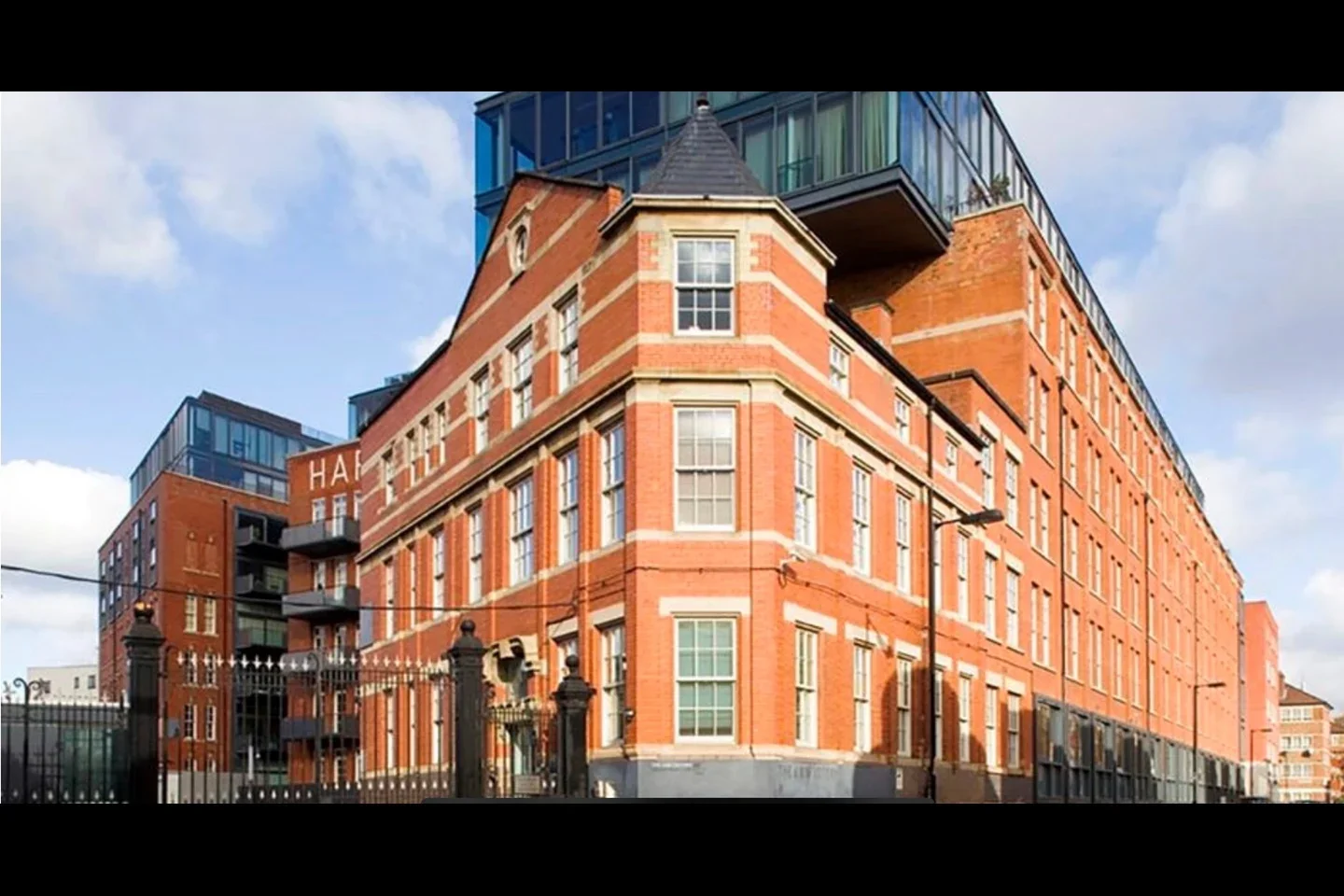 Flat Alice Street in Greater London