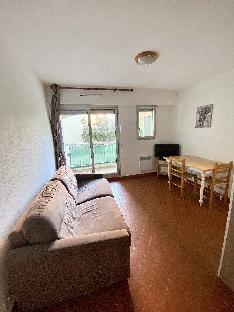 Flat Avenue des Romarins in Saint-Mandrier-sur-Mer