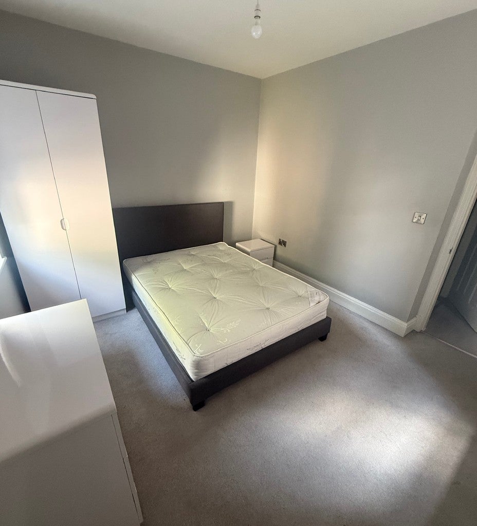 Flat West Cliff in Preston