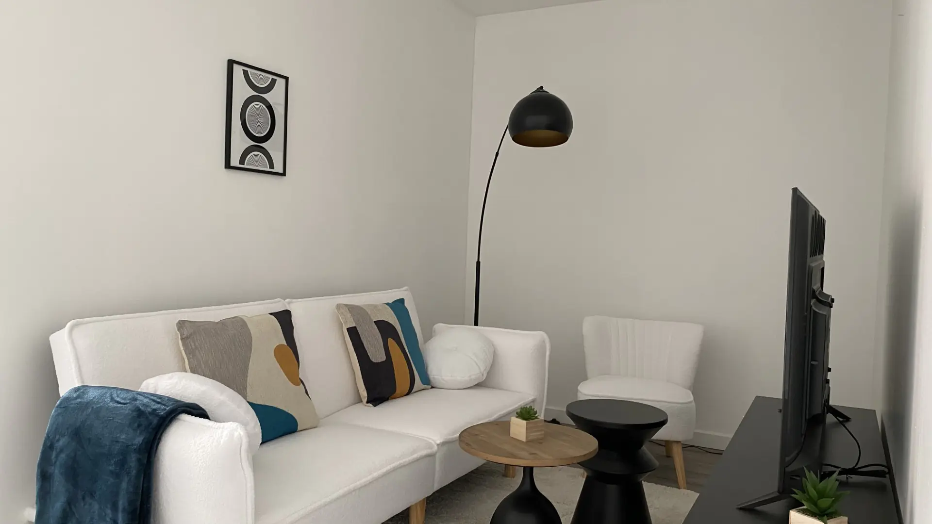 Room Rue Henry de Montherlant in Talence