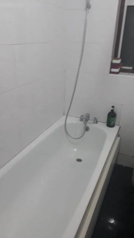Room Poulett Road in Greater London