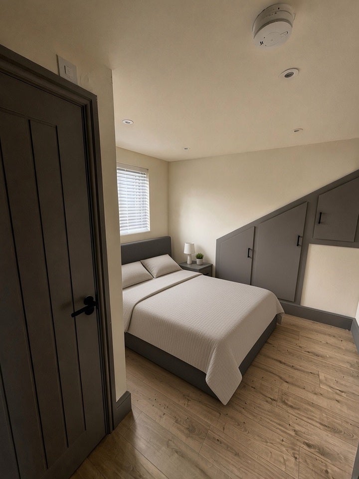 Room Harrow Road in Greater London