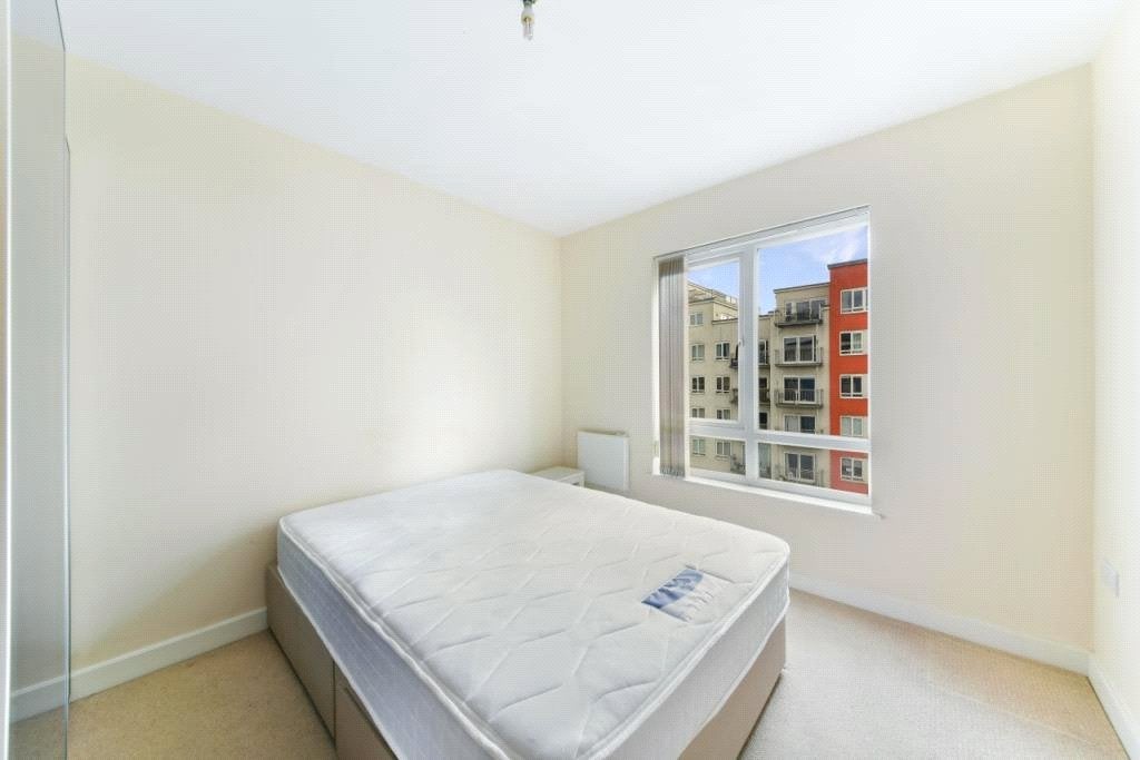 Flat Chancellor Place in Greater London