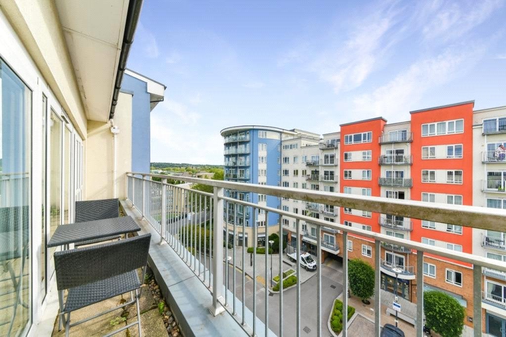 Flat Chancellor Place in Greater London