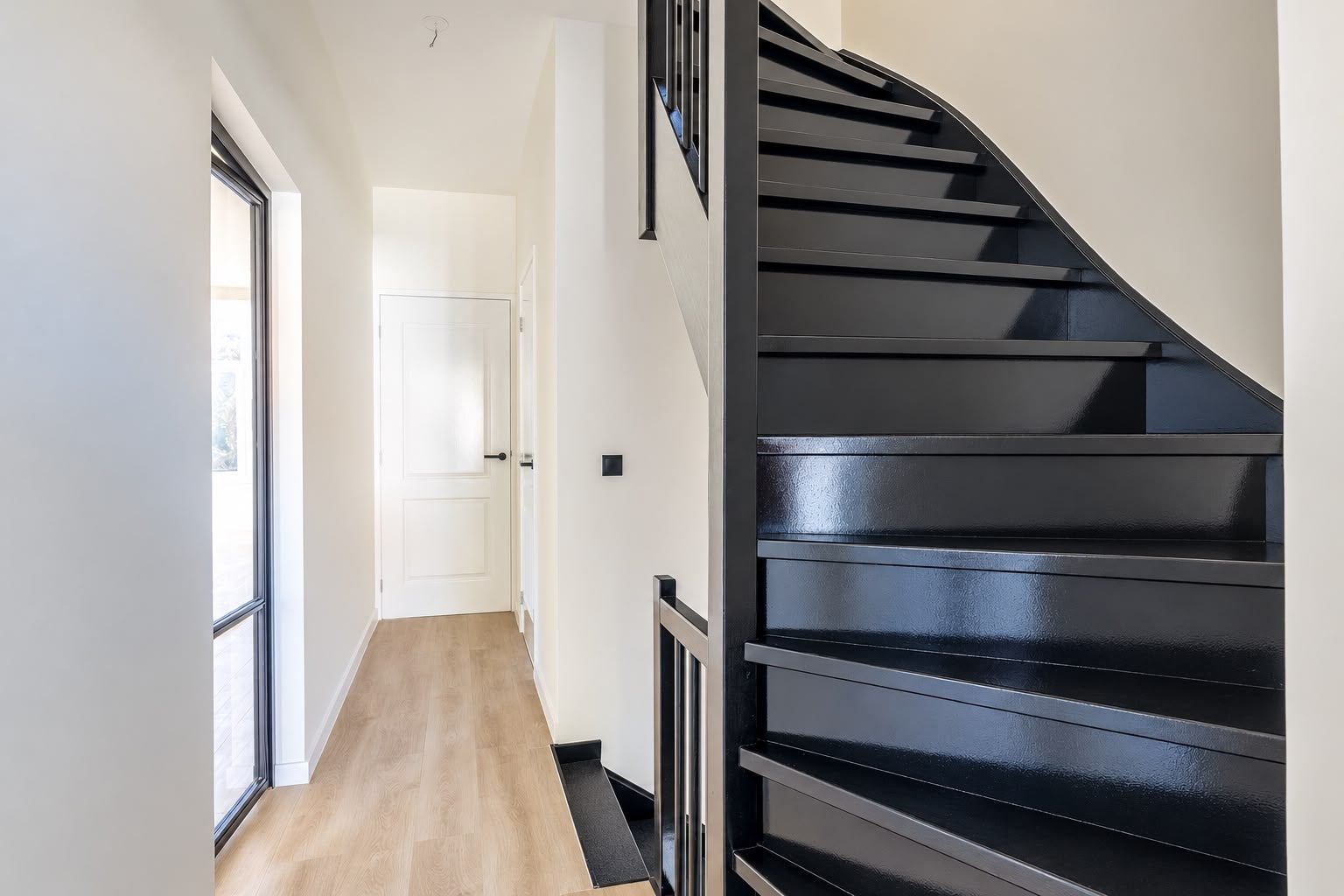 Appartement te koop: Bergweg 236B, Rotterdam