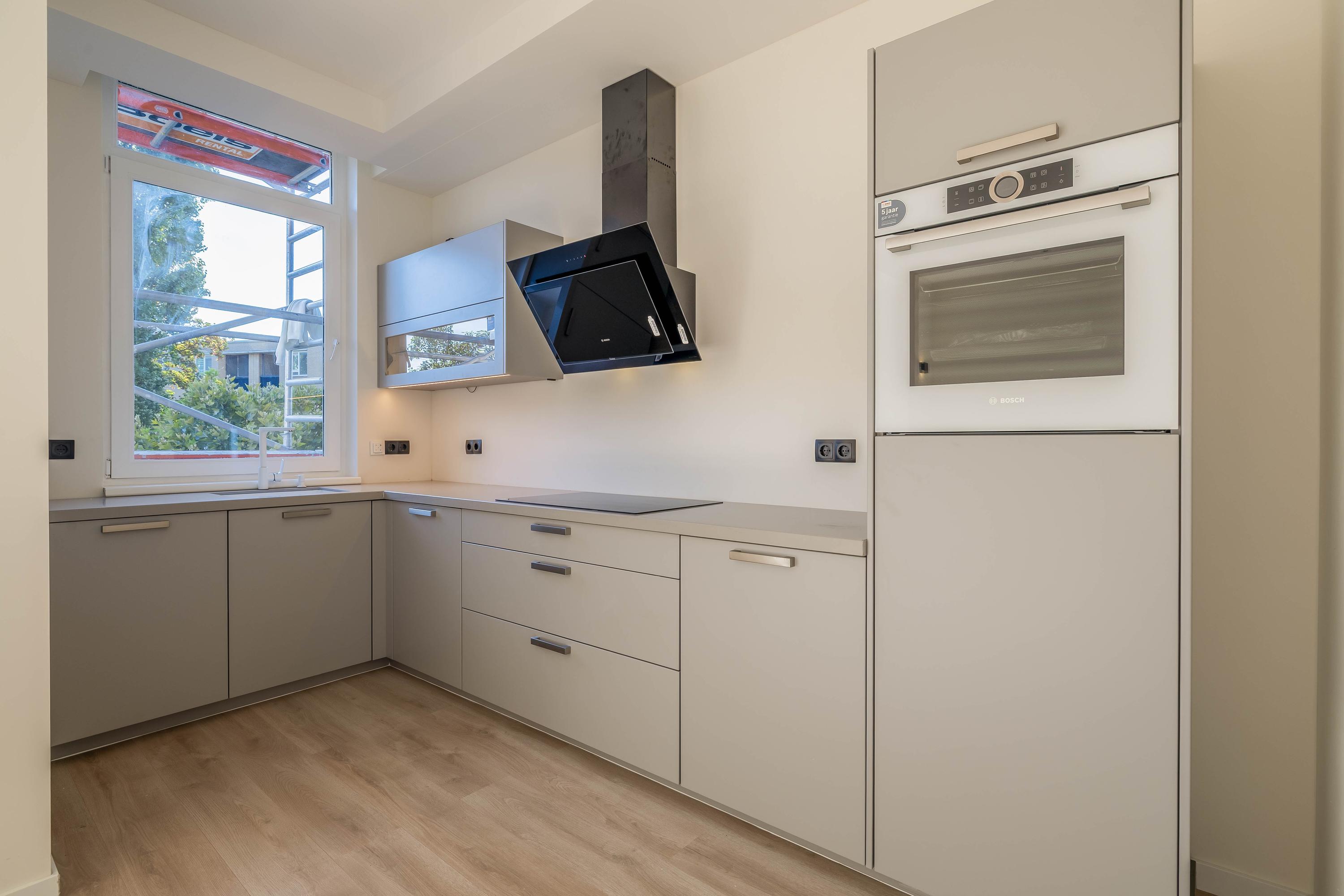 Appartement te koop: Bergweg 236B, Rotterdam