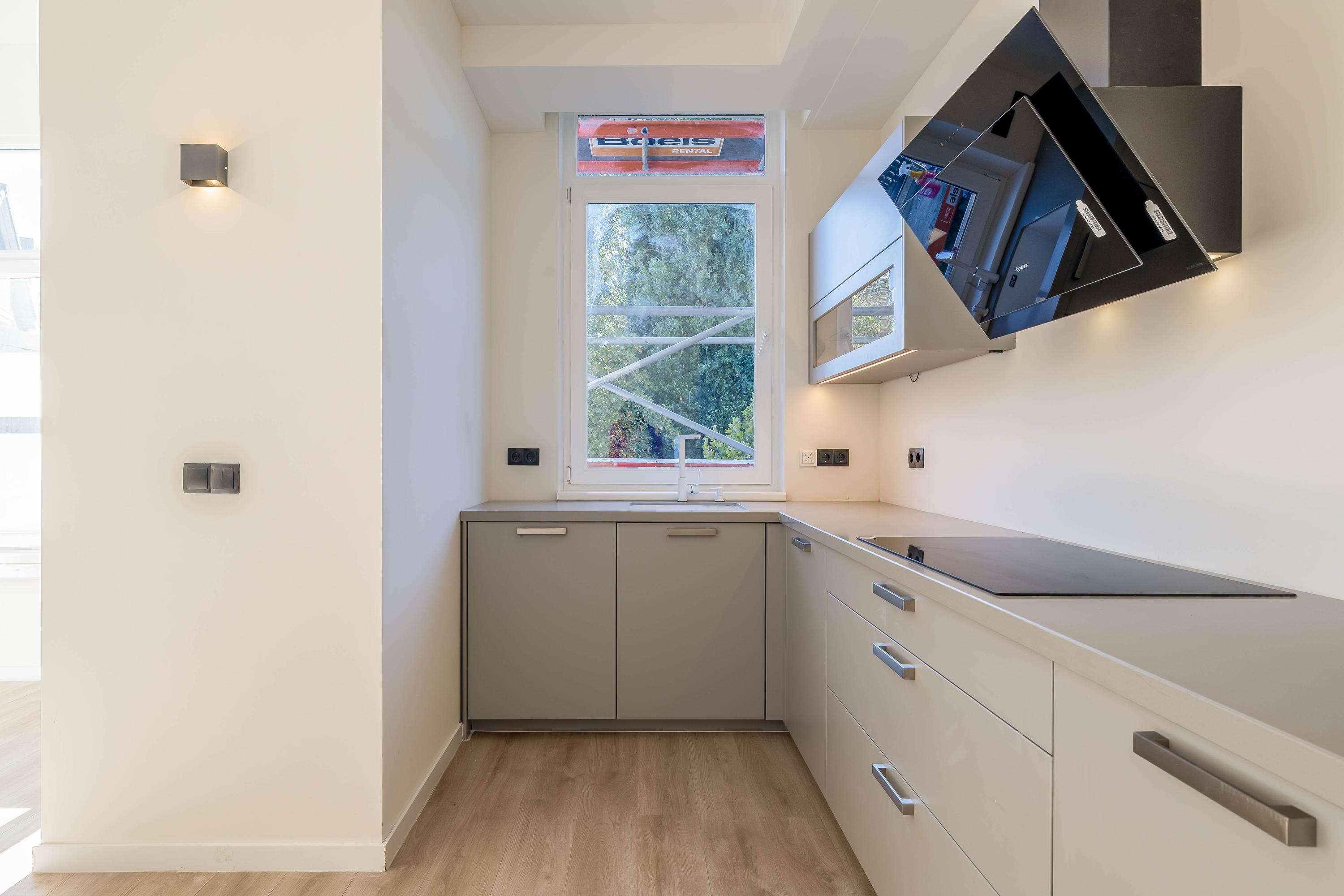 Appartement te koop: Bergweg 236B, Rotterdam