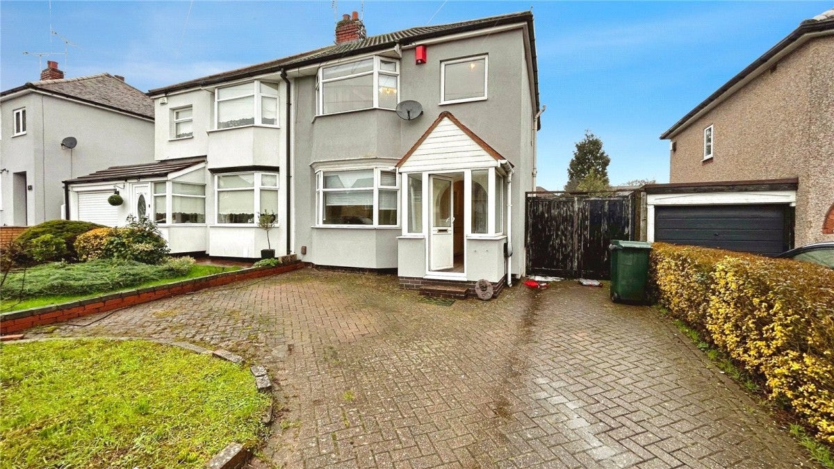 House Penny Park Lane in Coventry