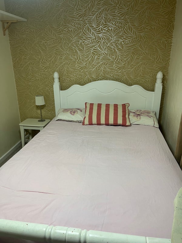 Room Audlum Court in Bury