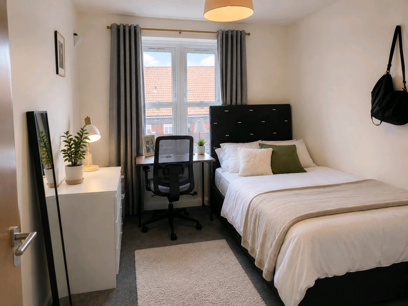 Room Amhurst Road in Greater London