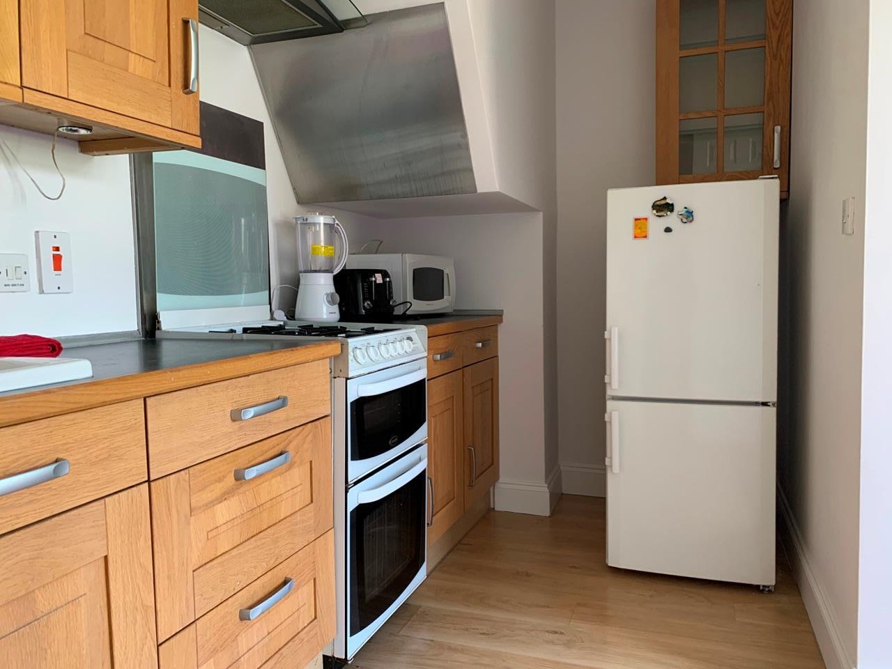 Flat Powys Lane in Greater London