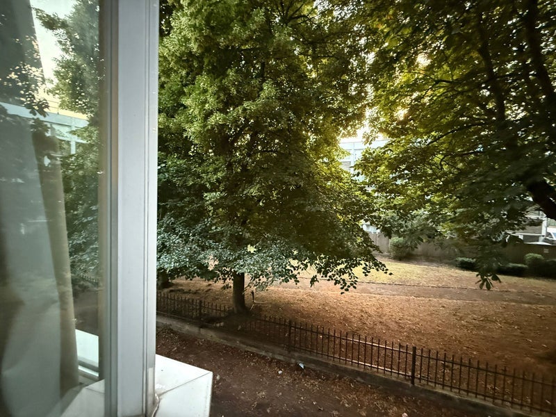 Room Eastcote Street in Greater London