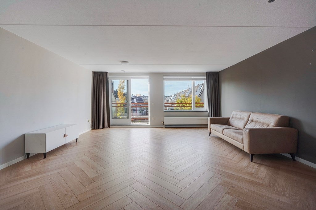 Tussenwoning te koop: Renzo Pianolijn 13, Zoetermeer