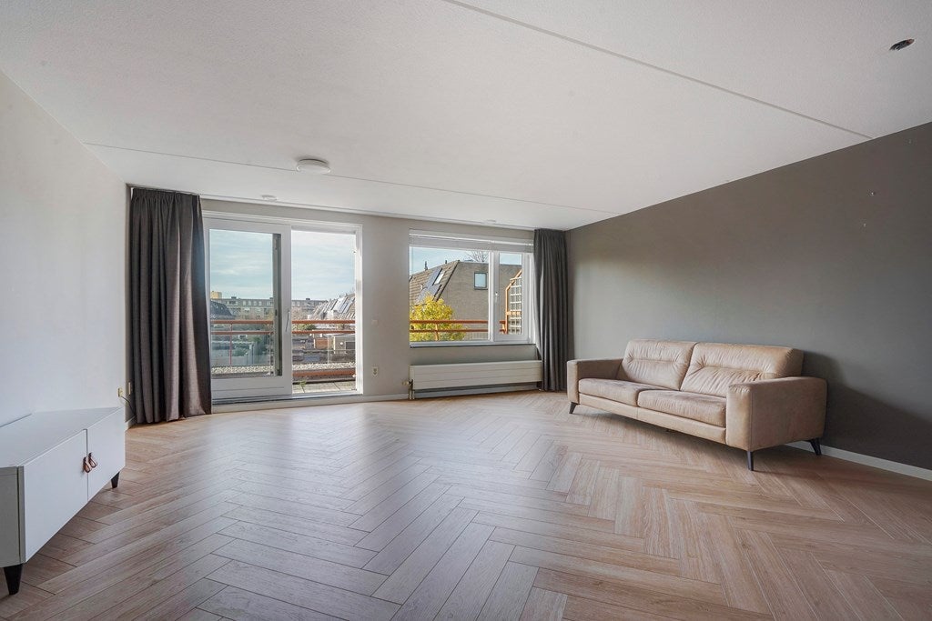 Tussenwoning te koop: Renzo Pianolijn 13, Zoetermeer