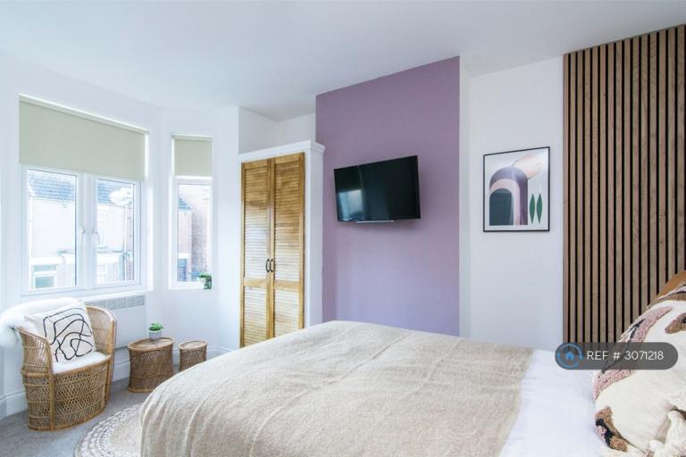 Room Market Street in Rugby