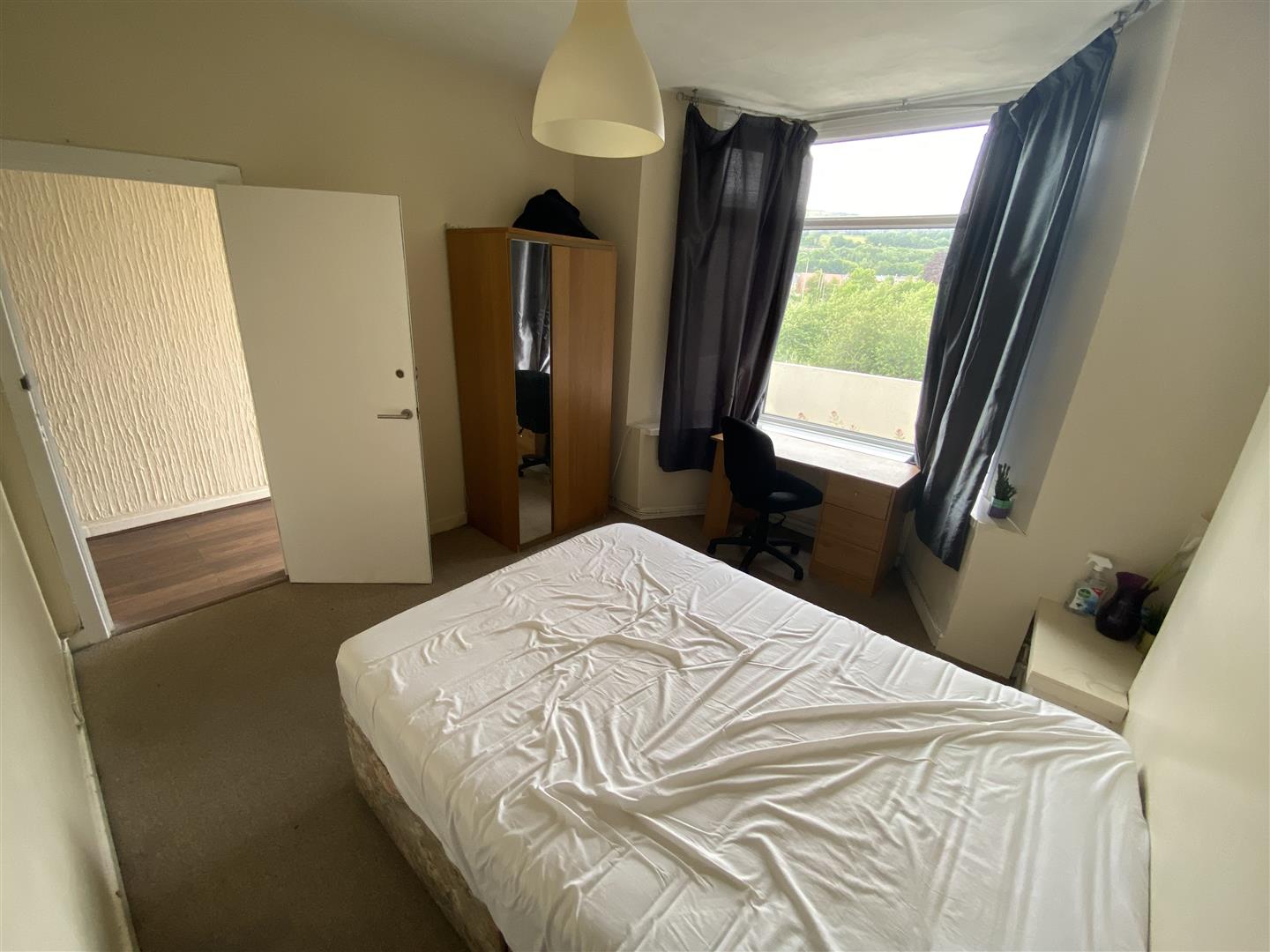 Flat Ceridwen Terrace in Pontypridd