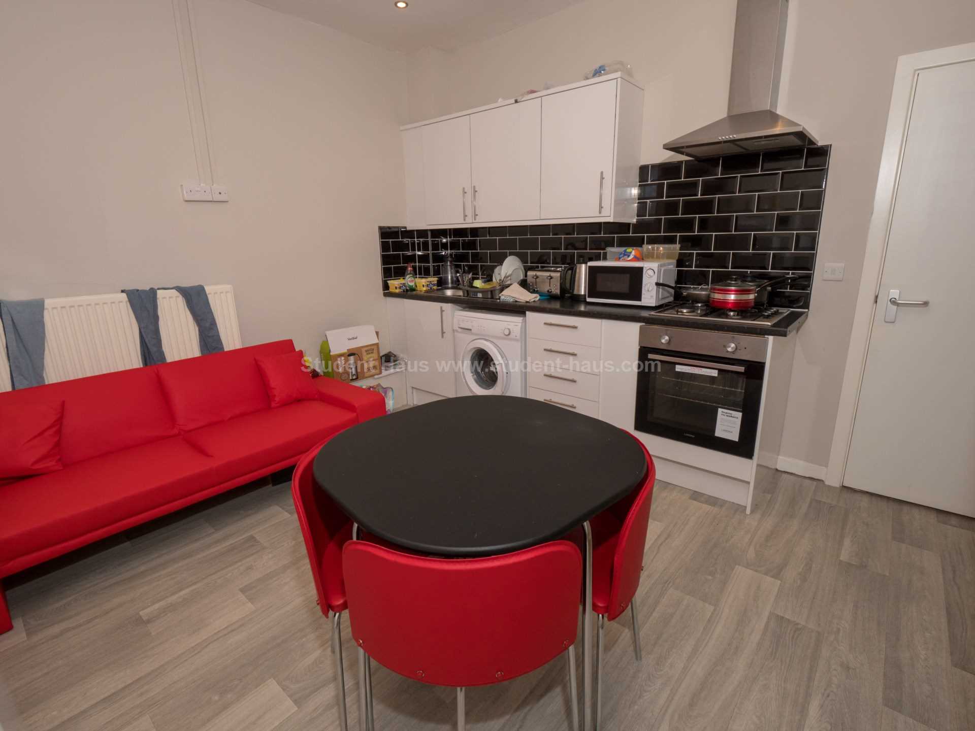 Room Romney Street in Salford