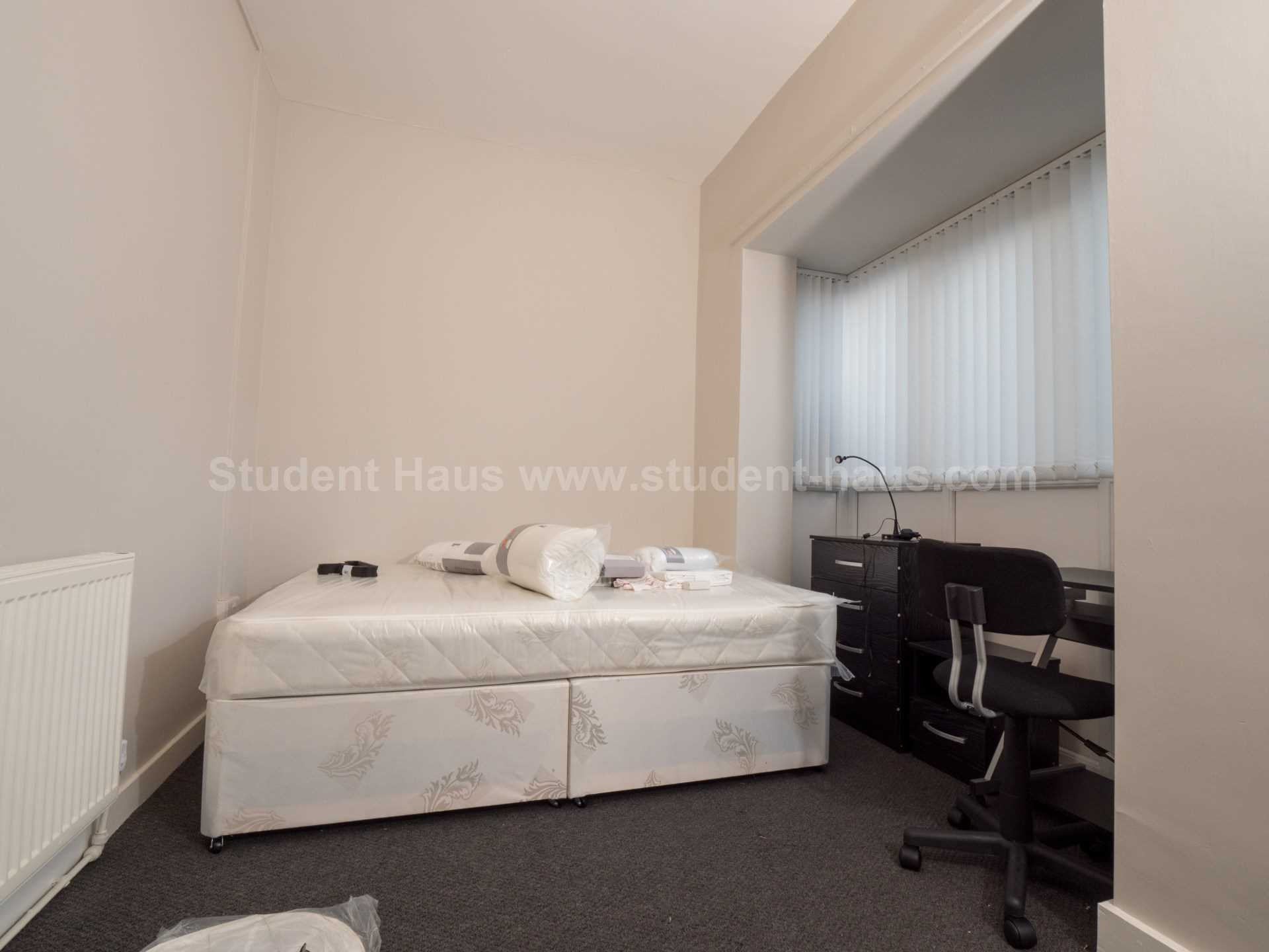 Room Romney Street in Salford