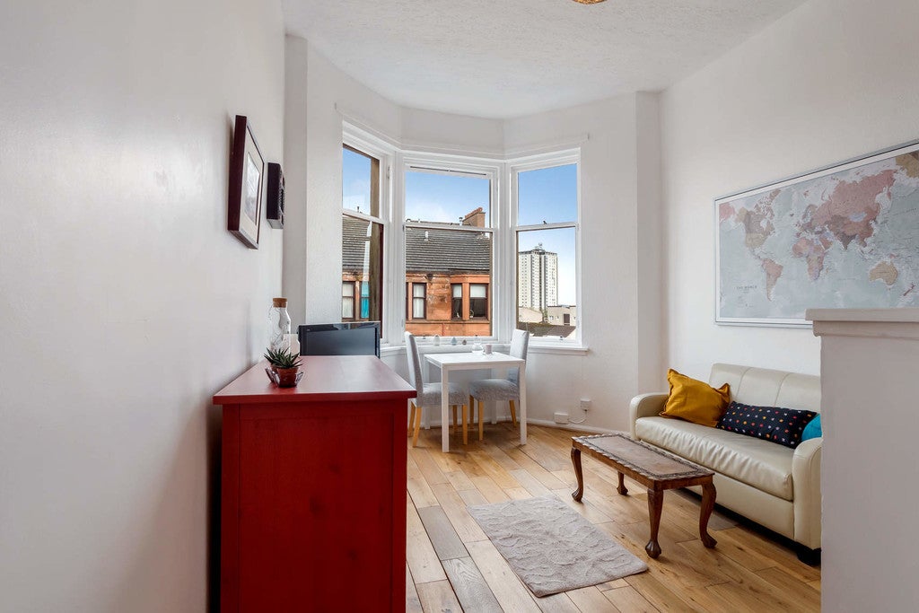Flat Haldane Street in Glasgow