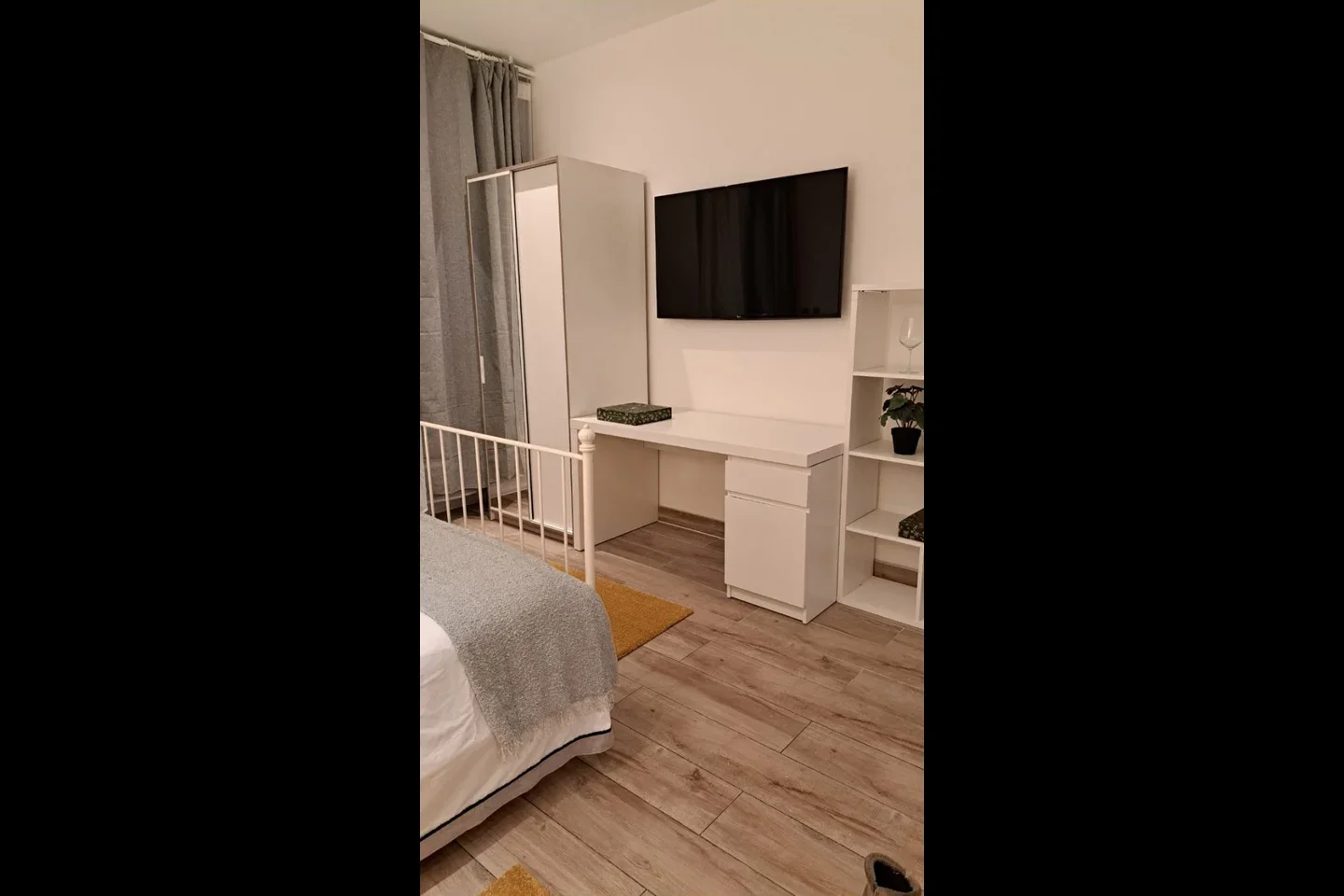 Flat Queenstown Road in Greater London