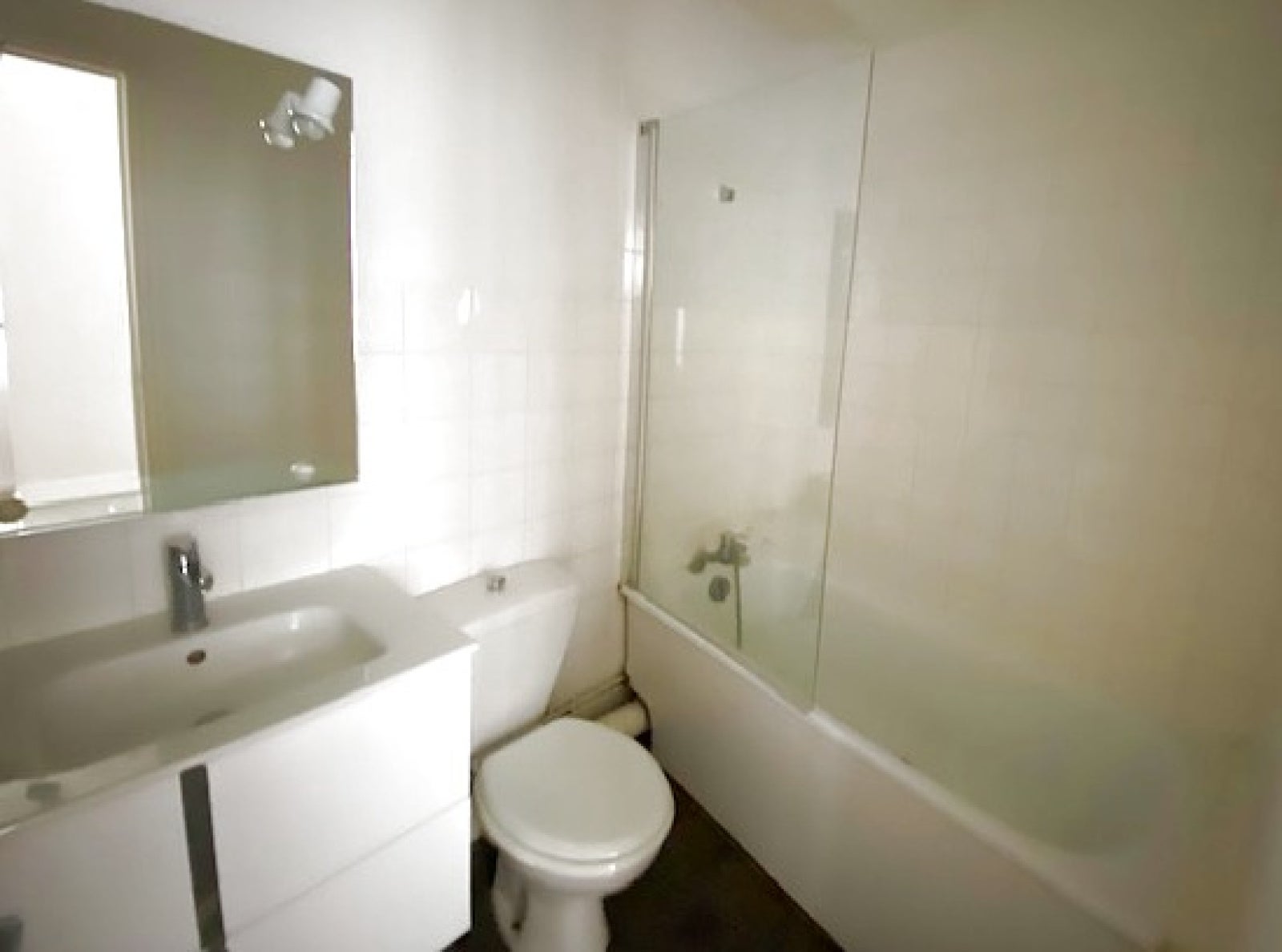 Flat Rue Amiral Roussin in Dijon
