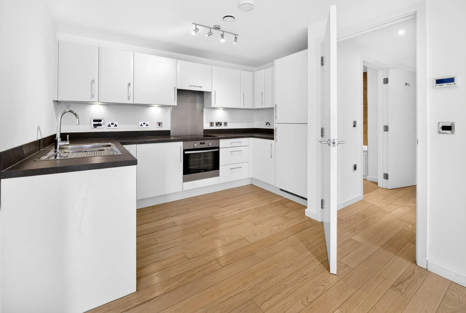 Flat City Garden Row in Greater London