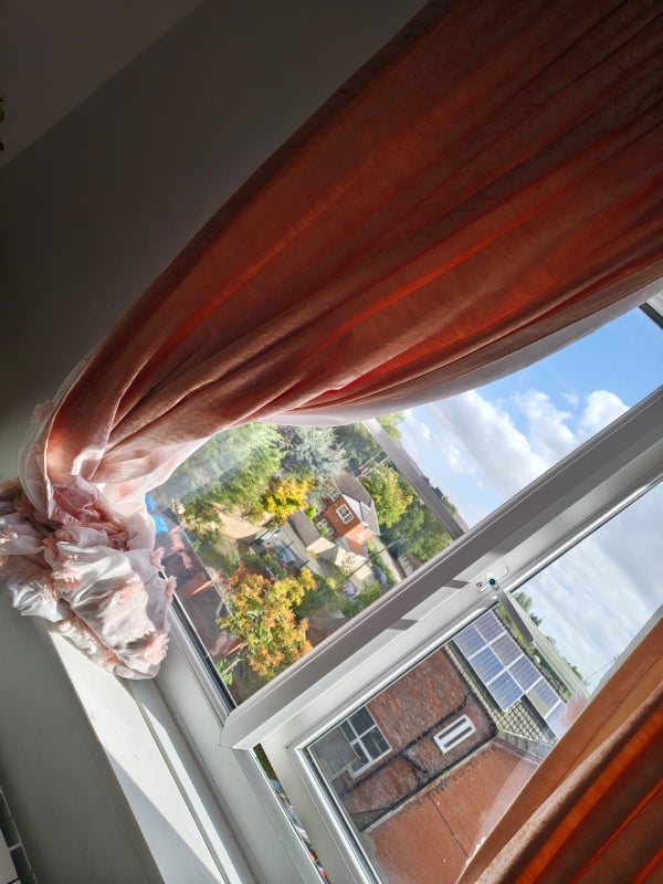 Room Cleveland Road in Manchester