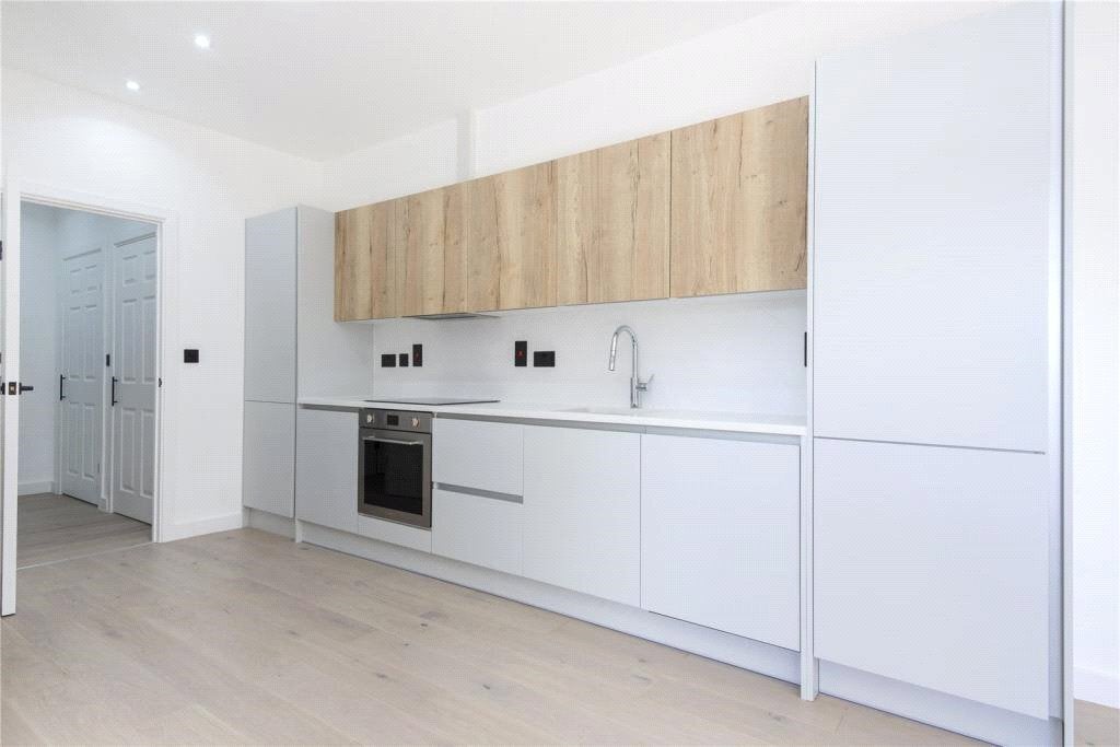 Flat Ruby Road in Greater London