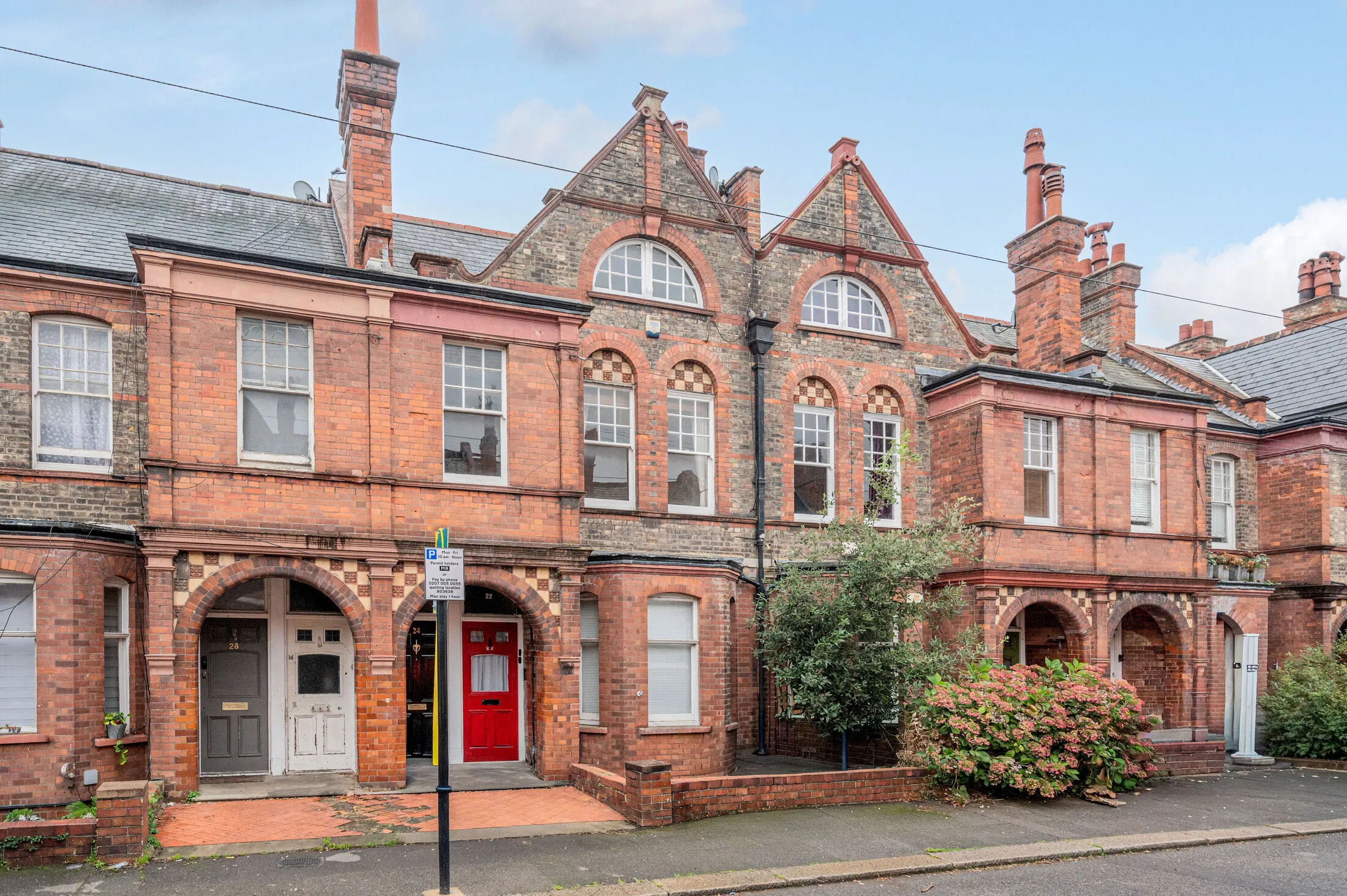 Flat Keymer Road in Greater London